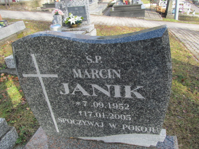 Renata    URNA Janik 1930 Jedlina Zdrój - Grobonet - Wyszukiwarka osób pochowanych