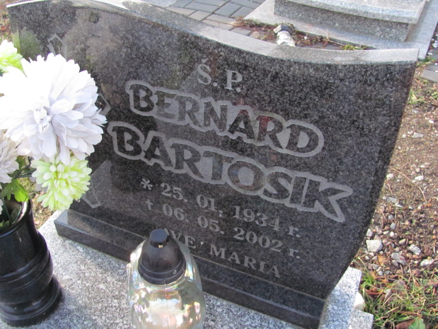 Grób Bernard Bartosik